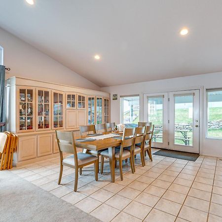 Inviting Great Falls Home With Wraparound Deck! 외부 사진