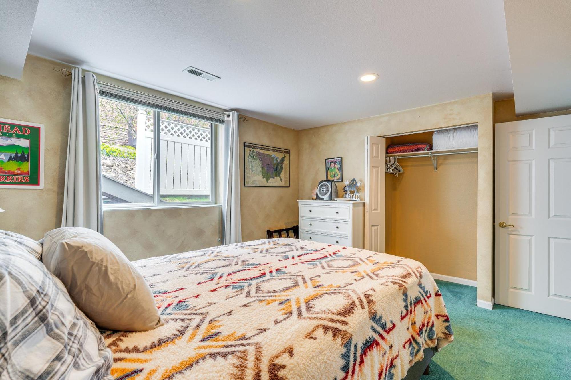 Inviting Great Falls Home With Wraparound Deck! 외부 사진