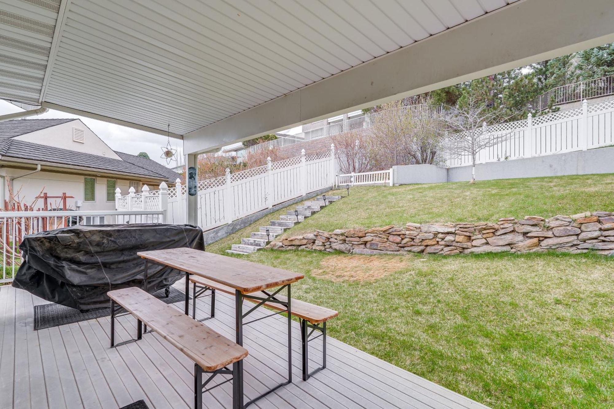 Inviting Great Falls Home With Wraparound Deck! 외부 사진