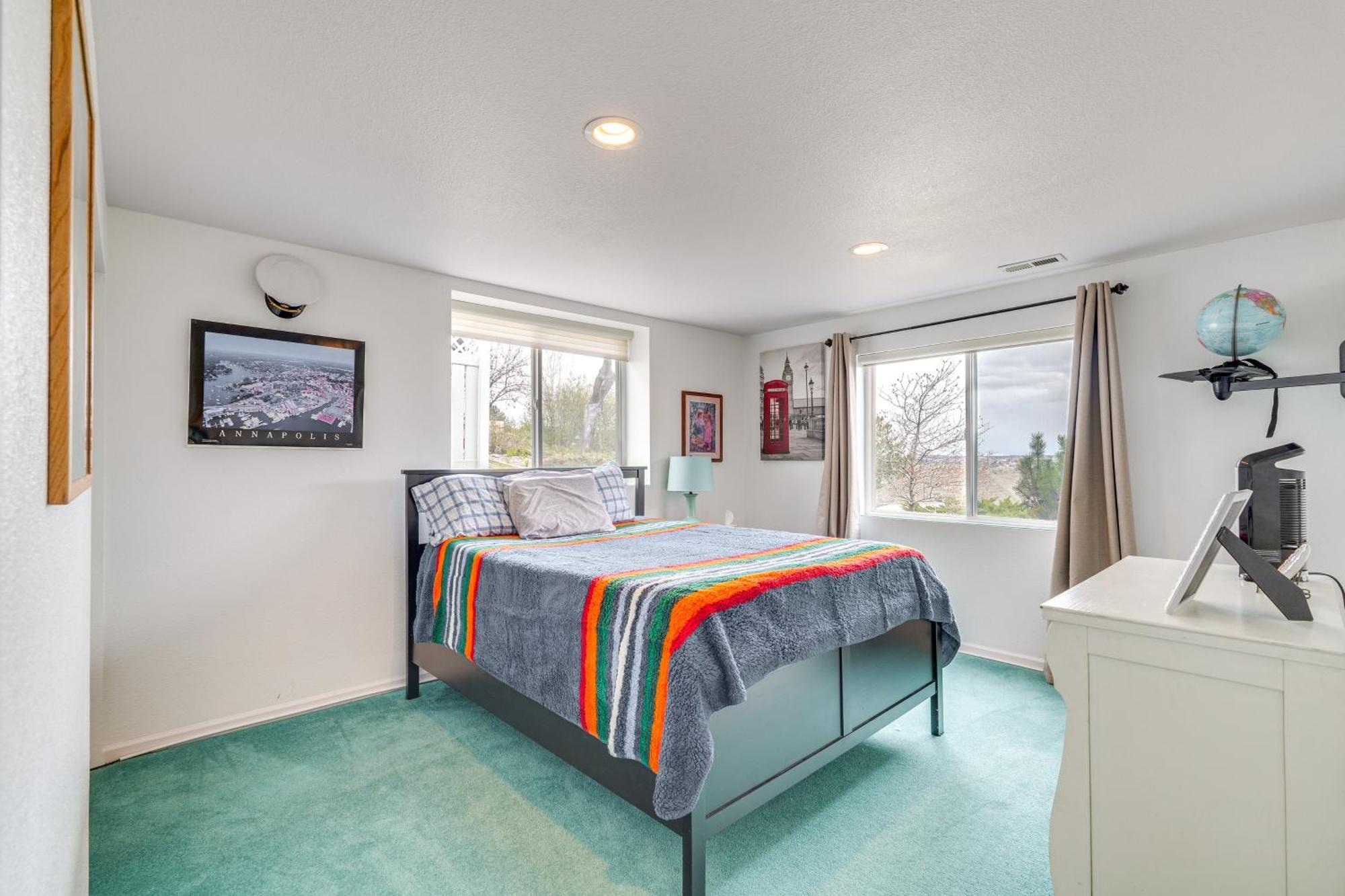 Inviting Great Falls Home With Wraparound Deck! 외부 사진