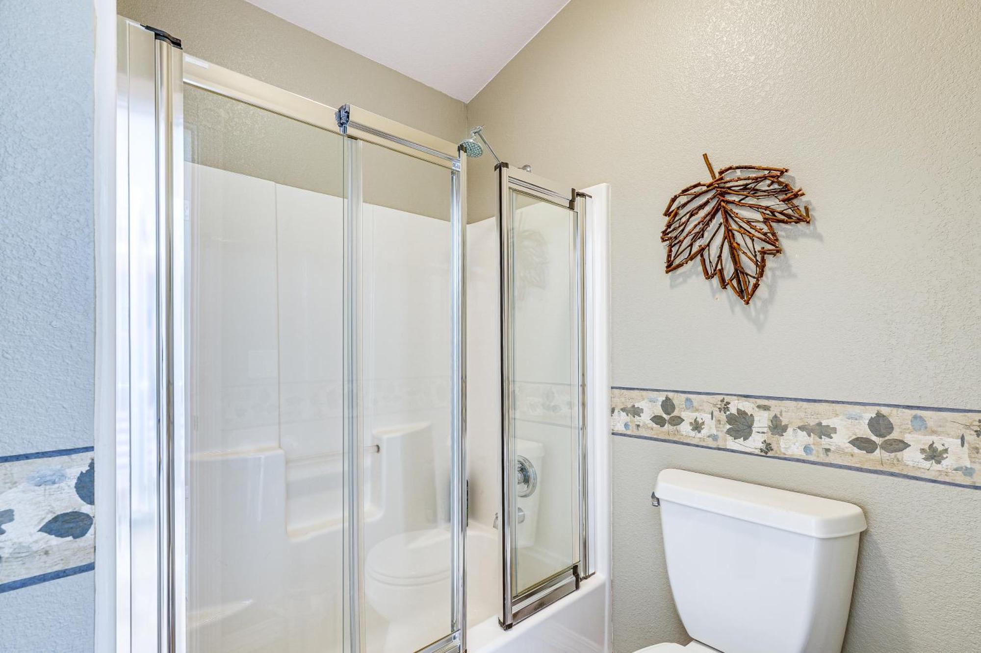 Inviting Great Falls Home With Wraparound Deck! 외부 사진